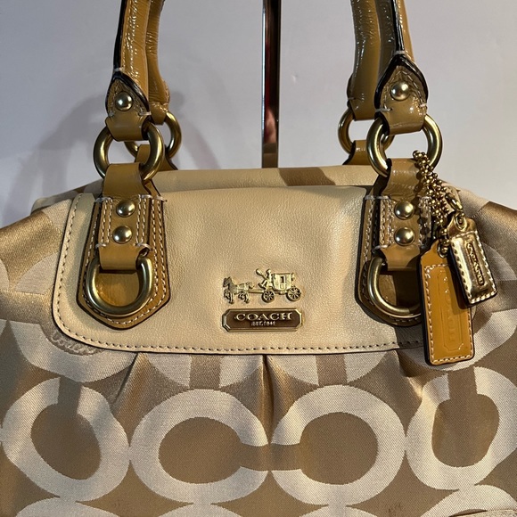 Coach Madison Sabrina Satchel - Picture 3 of 16